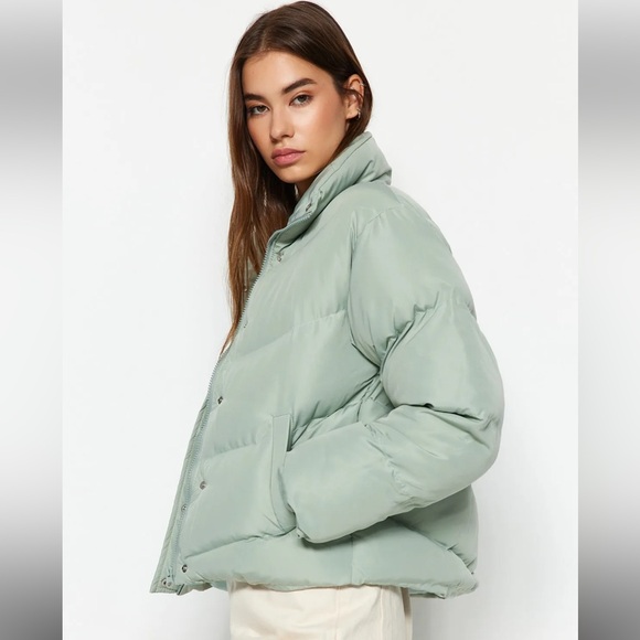 Aritzia Wilfred The Cloud Puff™ 700+ fill-power Goose Down Jacket Size XS - Picture 2 of 15